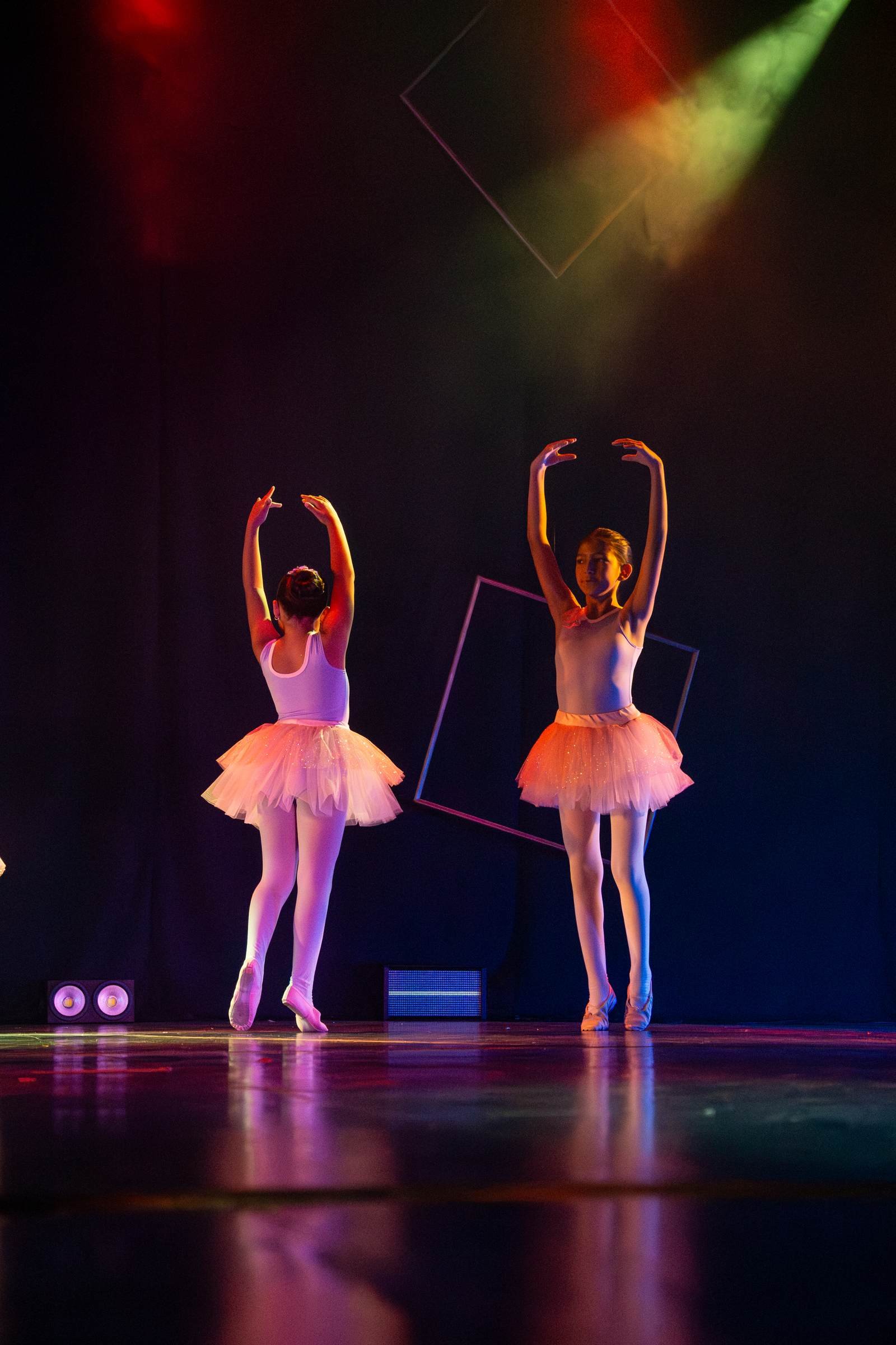 BALLET - INICIACIÓN A LA DANZA